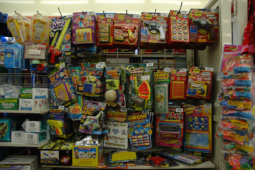 toys at 10th and snyder 7_11 web