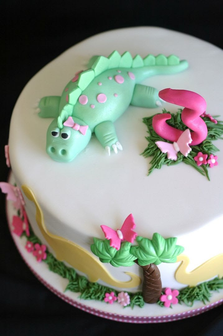 Pink Little Cake: Dinosaur Cake