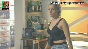 Kelly Bailey sensual em vários momentos