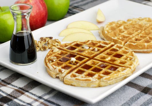 Waffle House Restaurant Copycat Recipes: Apple Cinnamon Oat Waffles