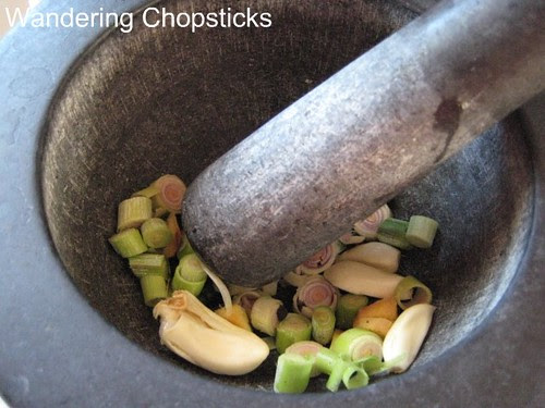 Gaeng Khiaw Waan (Thai Green Curry with Thai Eggplant) 7