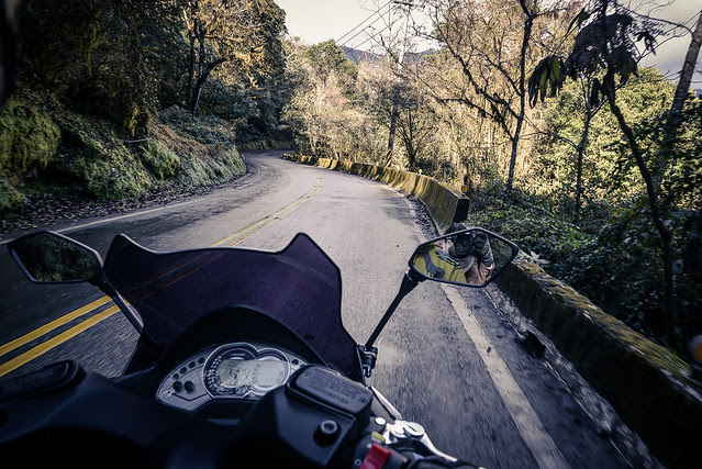motorcycle x cos x 旅行 -28 http://farm8.static.flickr.com/7393/12089114555_08b1fde1b2_z.jpg