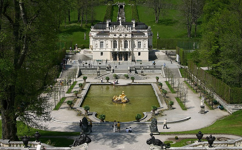 Archivo: Linderhof-1.jpg