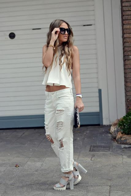 TOTAL WHITE TOTAL WHITE
