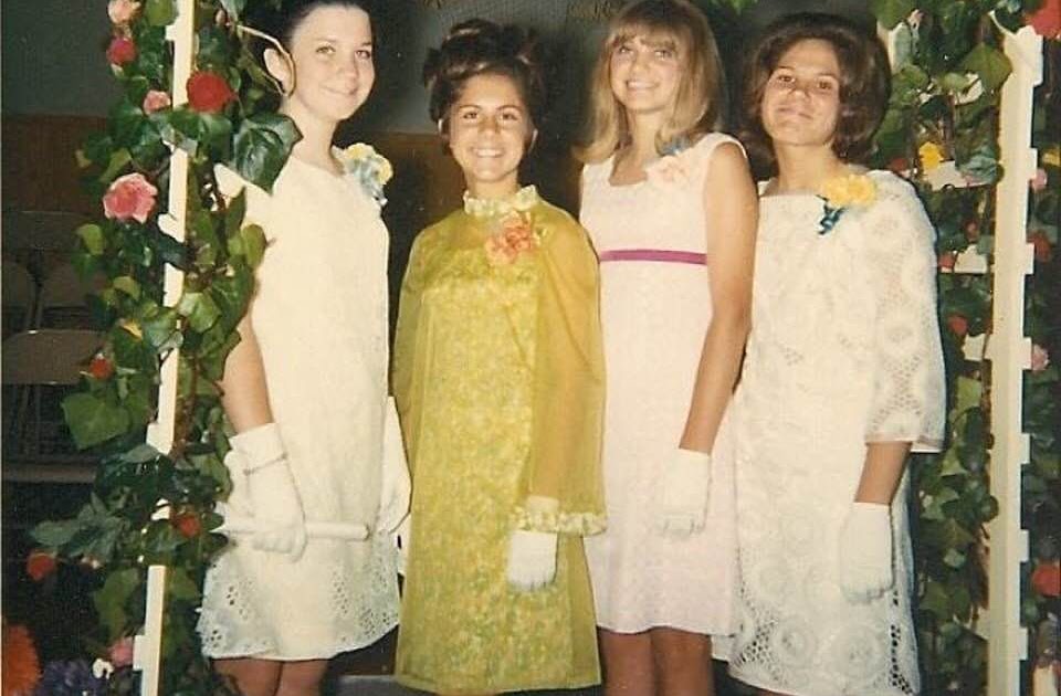 What Kind Of Dress To Wear For 8Th Grade Graduation