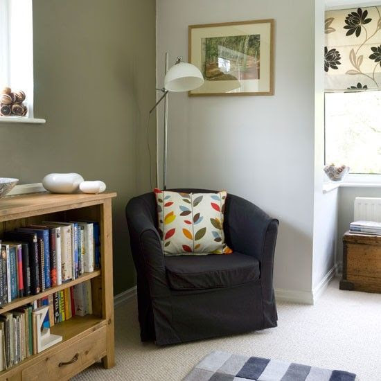 Warm and inviting country liing room in Farrow and ball mouse back