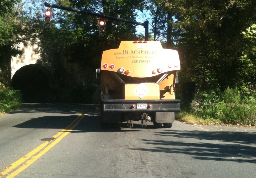 Black_Gold_Truck091909_915AM