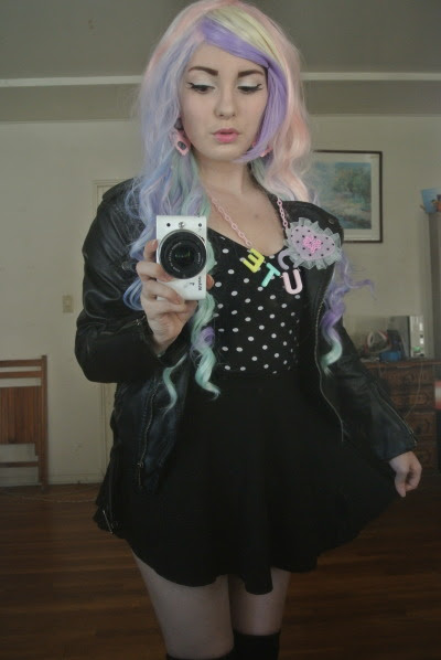 pastel-cutie:

Accessories from http://cutecankill.storenvy.com/

Check out my Cute Can Kill Review video~!