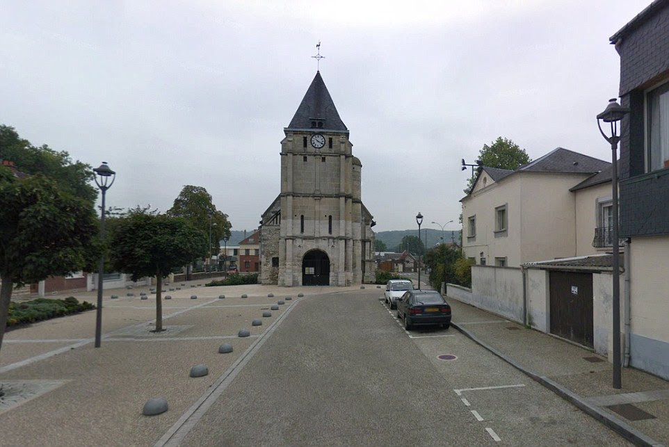 Dois homens armados com facas levou vários reféns na Igreja da Gambetta (foto), no norte da região da Normandia da França na terça-feira, informou uma fonte policial