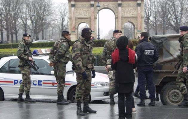 Με 100.000 στρατό στους δρόμους θα κάνουν πρωτοχρονιά στη Γαλλία