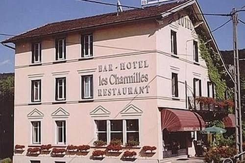 Logis Hôtel les Charmilles à Poligny