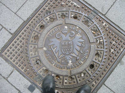 Koeln, cast iron crest and my feet