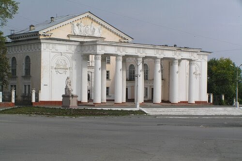 Дворец Культуры им. М.Горького Дворец Культуры им. М.Горького