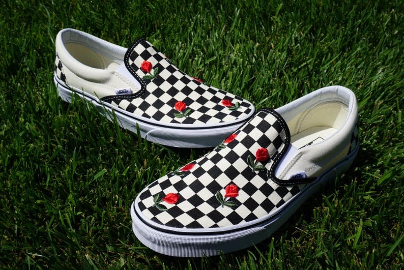 Vans Wallpaper Checkered Wallpaper With Roses / Vans Checkerboard Slip