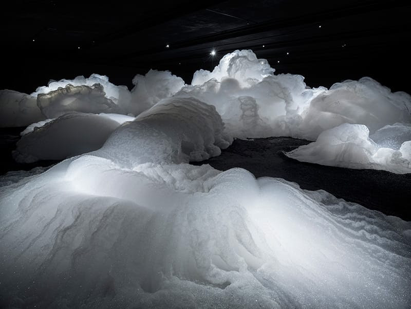 Immersive Foam Clouds Tower Over Visitors to the 2013 Aichi Triennale Immersive Foam Clouds Tower Over Visitors to the 2013 Aichi Triennale installation clouds bubbles