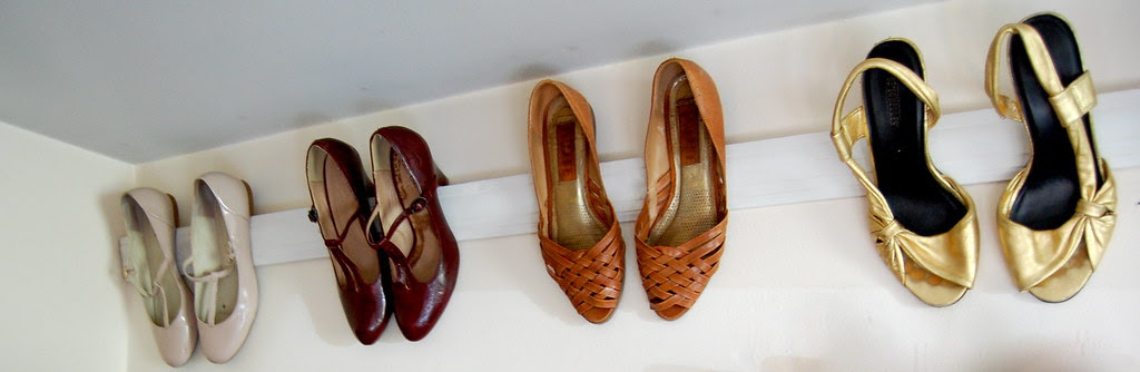 DIY • a pretty, organized heel display