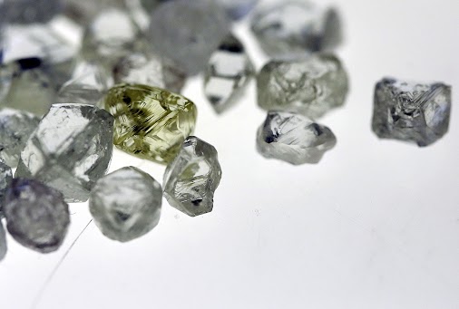 When miners unearth the world’s biggest and rarest of diamonds , figuring out what they are worth can...