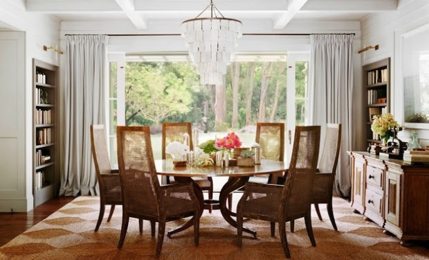25 Elegant Dining Table Centerpiece Ideas 25 Elegant Dining Table Centerpiece Ideas