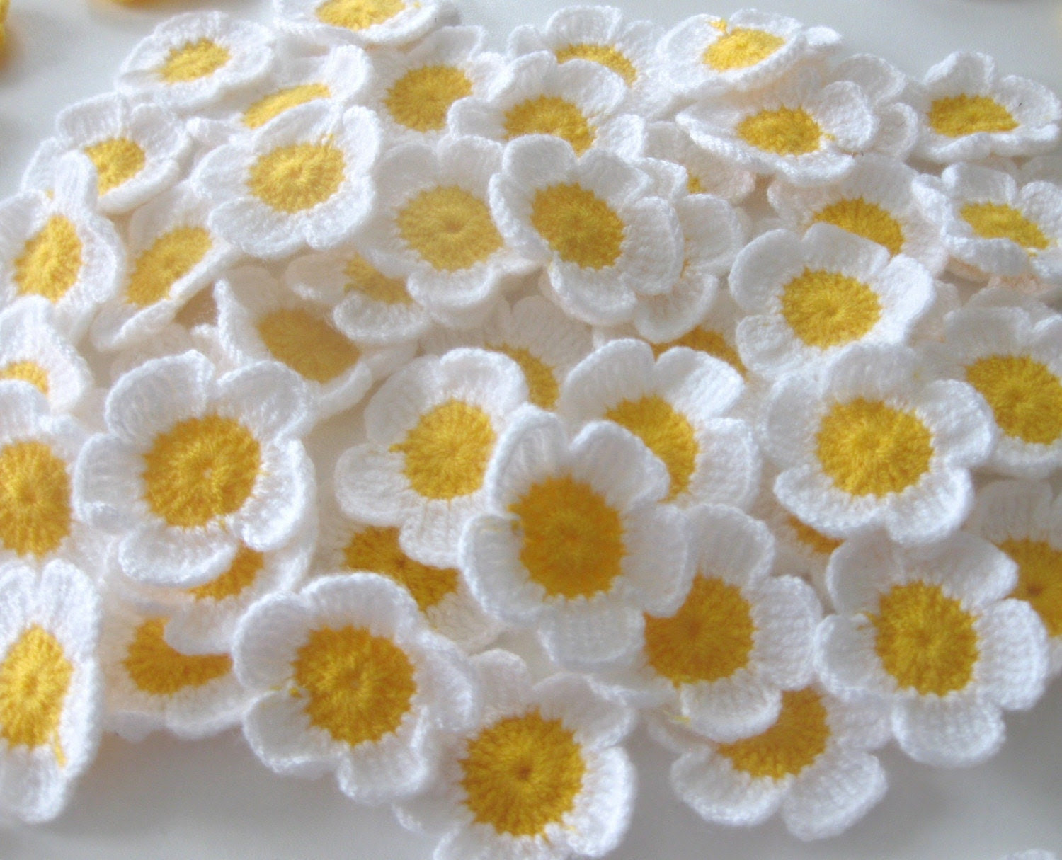 Crochet Flores, 10 peças, Margarida, Branco, Amarelo, handmade, suprimentos, flores doces, primavera