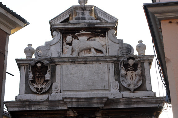 rovinj gate
