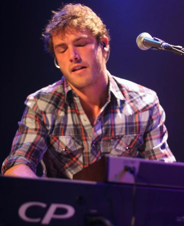 UltimateJonMcLaughlin TOUR SPOTLIGHT Jon McLaughlin