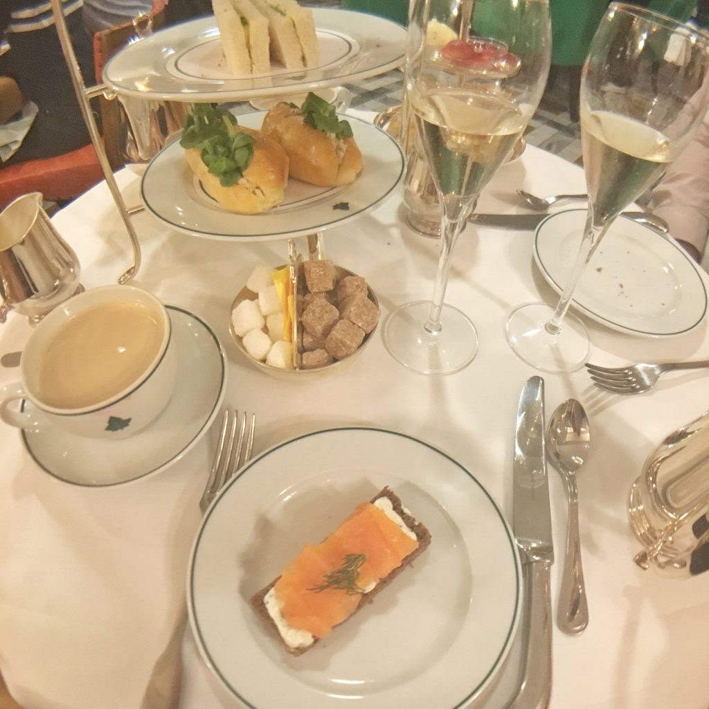 Review: Afternoon Tea At The Ivy Brasserie, Cambridge