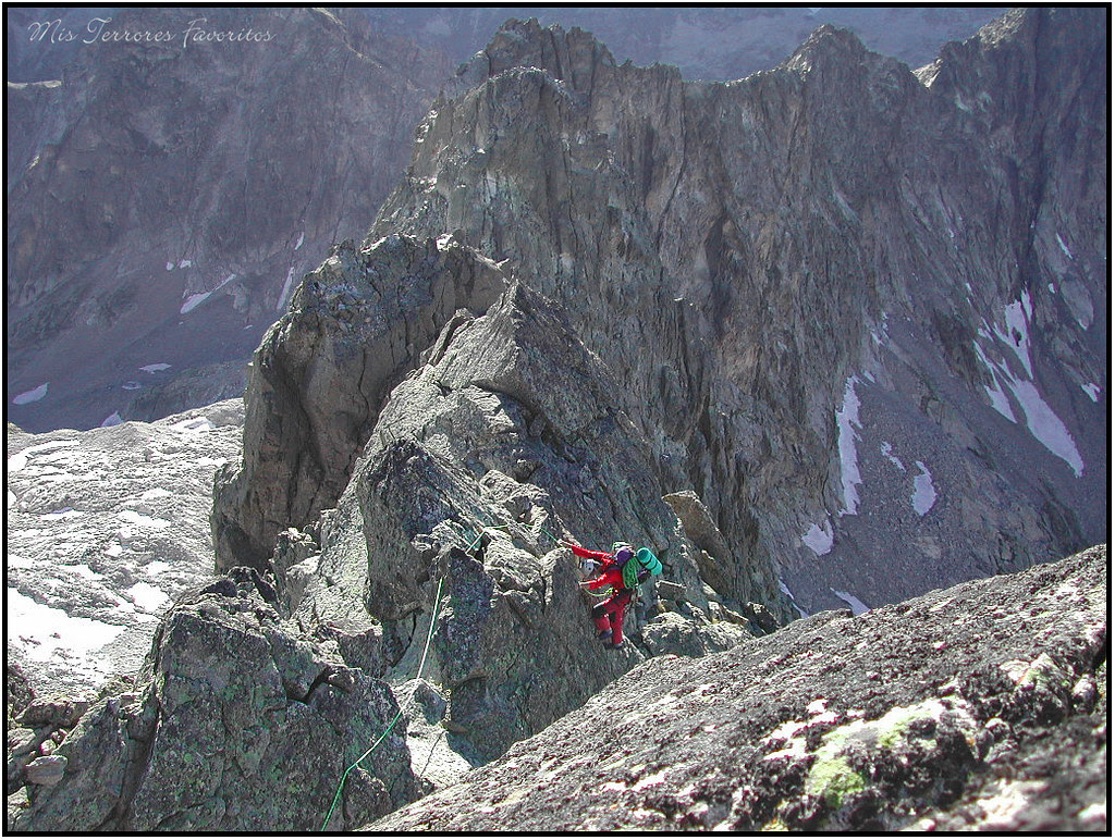 ESCALADA EN LA CRESTA DE COSTERILLOU DEL BALAITUS