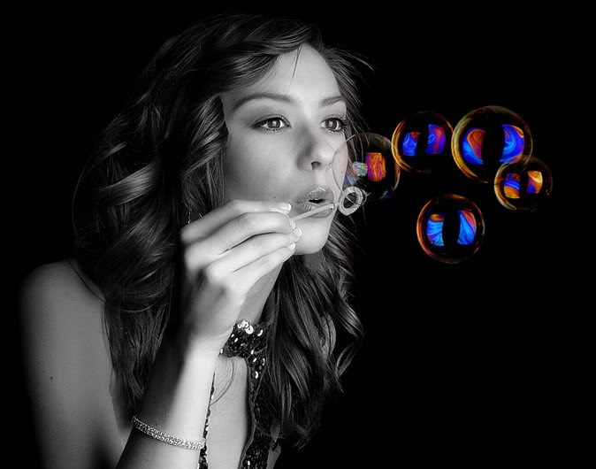 LOL Image: 28 Amazing Examples of Selective Color Photography