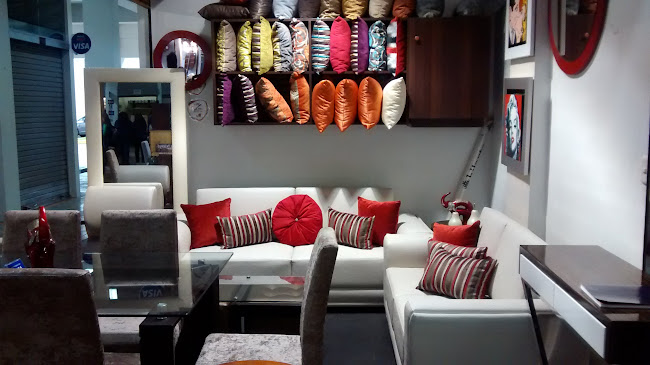 Opiniones de Deco & Diseños Flores E.I.R.L. en Surquillo - Tienda de muebles
