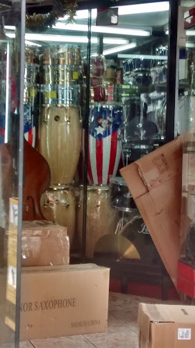Instrumentos Musicales "New York" - Lima