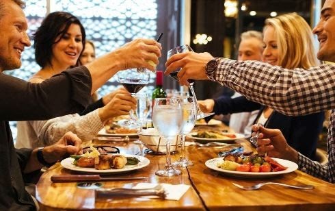 what restaurants are open on thanksgiving 2020 near me