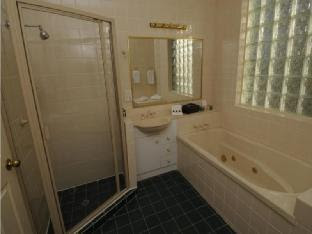 McNevins Logan Park Motel Brisbane