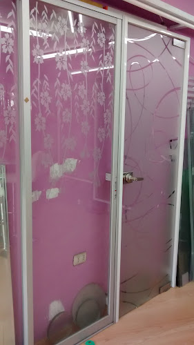 Opiniones de Decoraciones "Jessy" en Surquillo - Tienda de ventanas