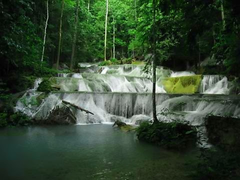 Air terjun Moramo