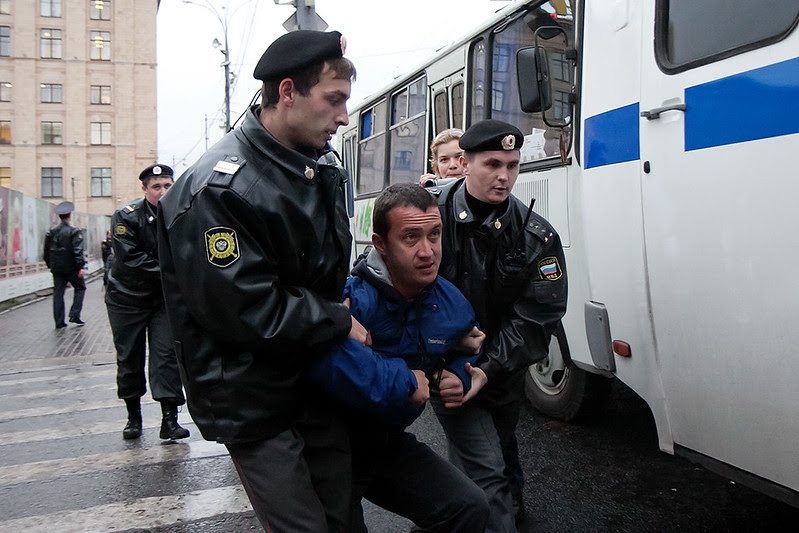 Александр Долматов на Триумфальной.
