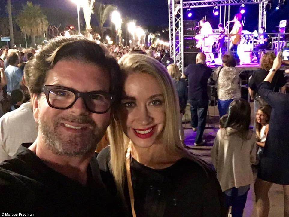 turistas australianos Marcus e Sally-Anne Freeman foram em Nice para o Dia da Bastilha e tiraram fotos antes do massacre teve lugar