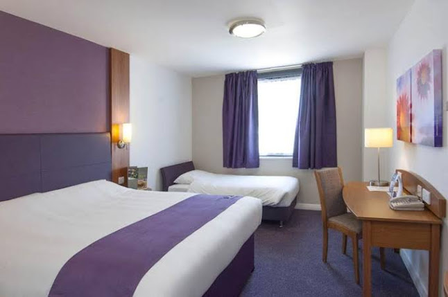 Reviews of Premier Inn London Hanger Lane hotel in London - Hotel