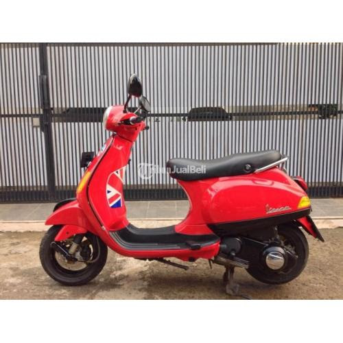 Piaggio Vespa LX 150 CC Tahun 2020 Warna Merah Mulus Piaggio Vespa LX 150 CC Tahun 2020 Warna Merah Mulus