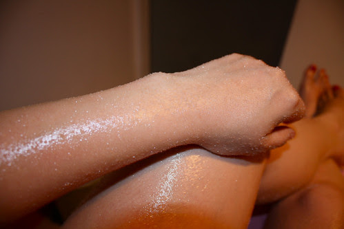 Flawless Face and Body Body Scrub