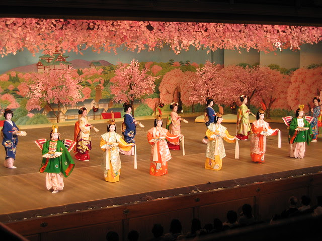 Cherry dance in Kyoto; 京都、 都をどり　5
