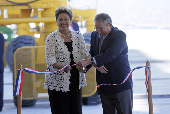 Dilma y Raúl inauguran Terminal de Contenedores. Foto: Ladyrene Pérez/ Cubadebate