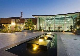 Quality Hotel Taylors Lakes Melbourne