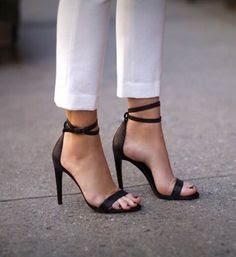 Fashion World: black high heels