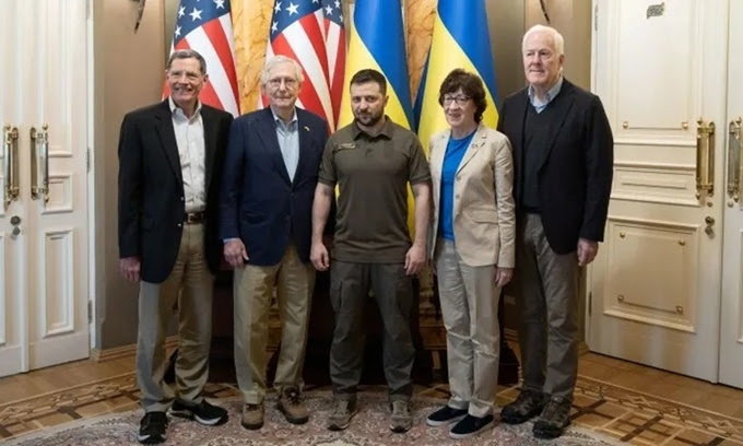 Đoàn thượng nghị sĩ Mỹ thăm Kiev