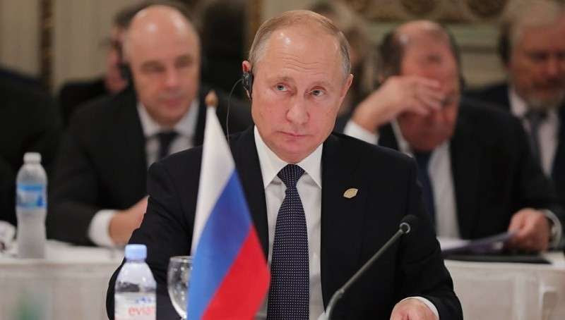 Vladimir Putin falou sobre sanções, SÃria e o Tratado INF na reunião do BRICS na Argentina