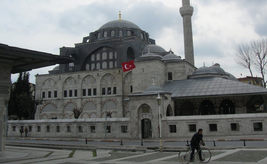 ISTANBUL, Extended On Two Continents KILIÇ ALİ PAŞA MOSQUE