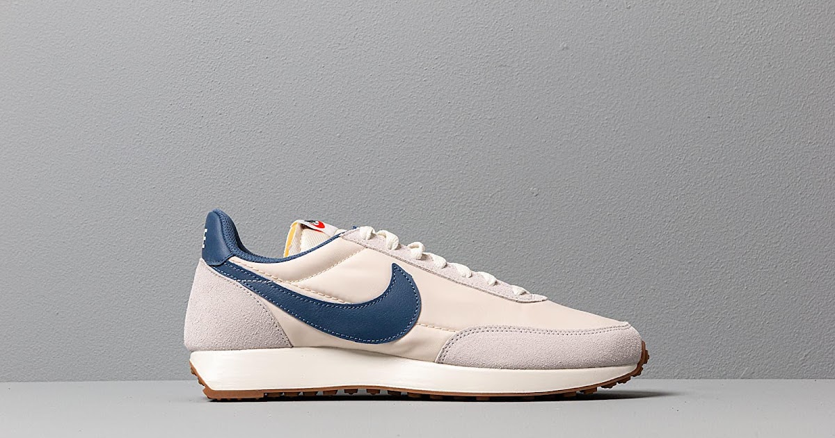 nike tailwind cream