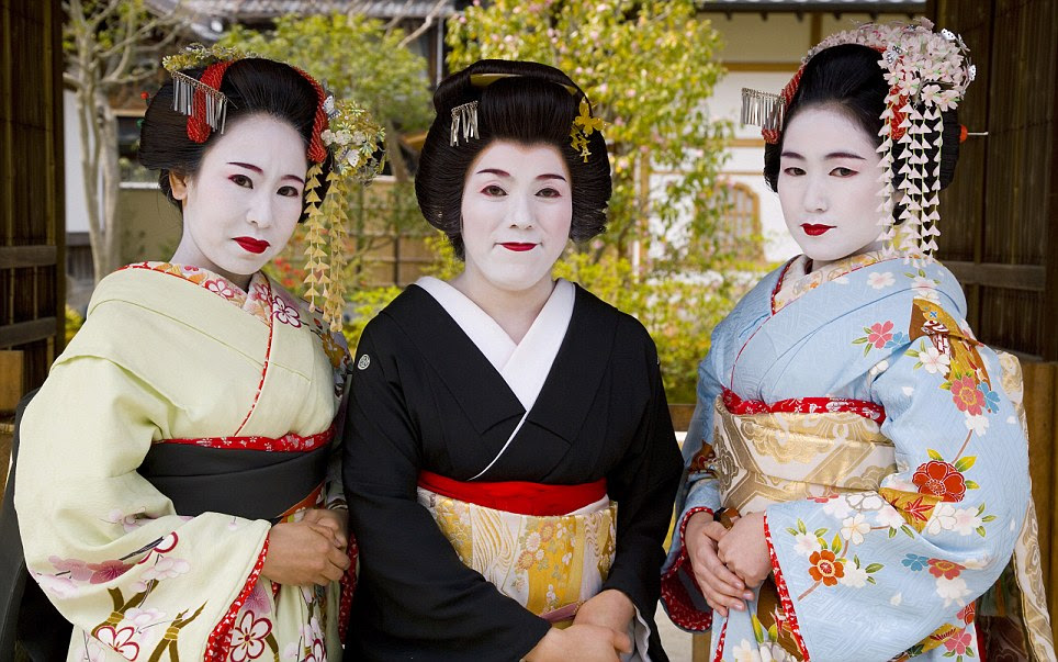 Modern geisha in Kyoto in 2006