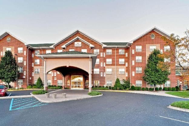 Budget Hotel in Louisville (KY) : Hawthorn Suites by Wyndham Louisville East Louisville (KY ...