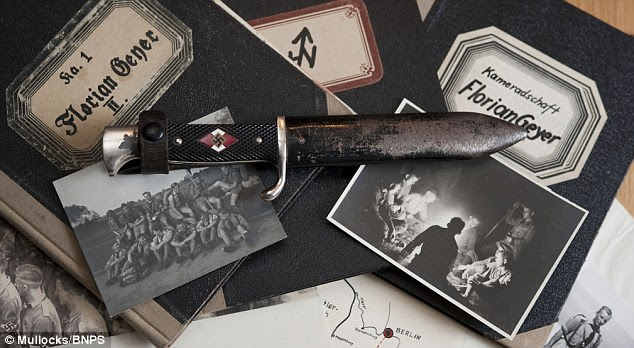 Nieboy's dagger is a far cry from a simple penknife the British Boy Scouts would have used